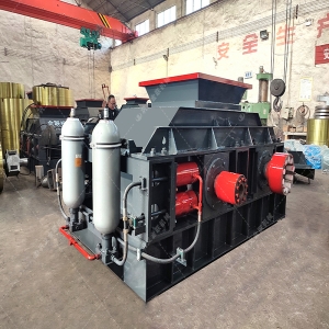 中型2PG1000x700液壓對輥制砂機發貨 發往湖南