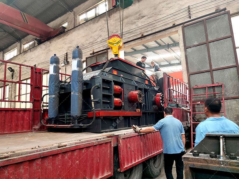 如何通過液壓對輥破碎機實現石英石的2mm準確破碎? 如何通過液壓對輥破碎機實現石英石的2mm準確破碎?